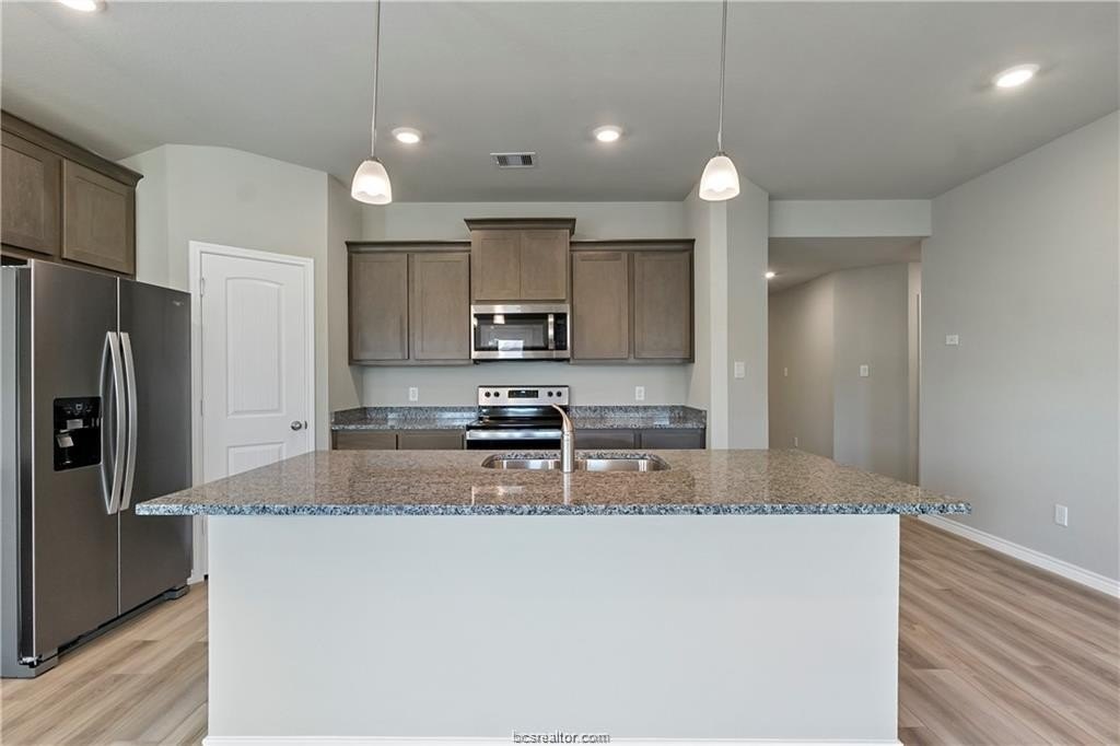 2119 Chief St – photo 5