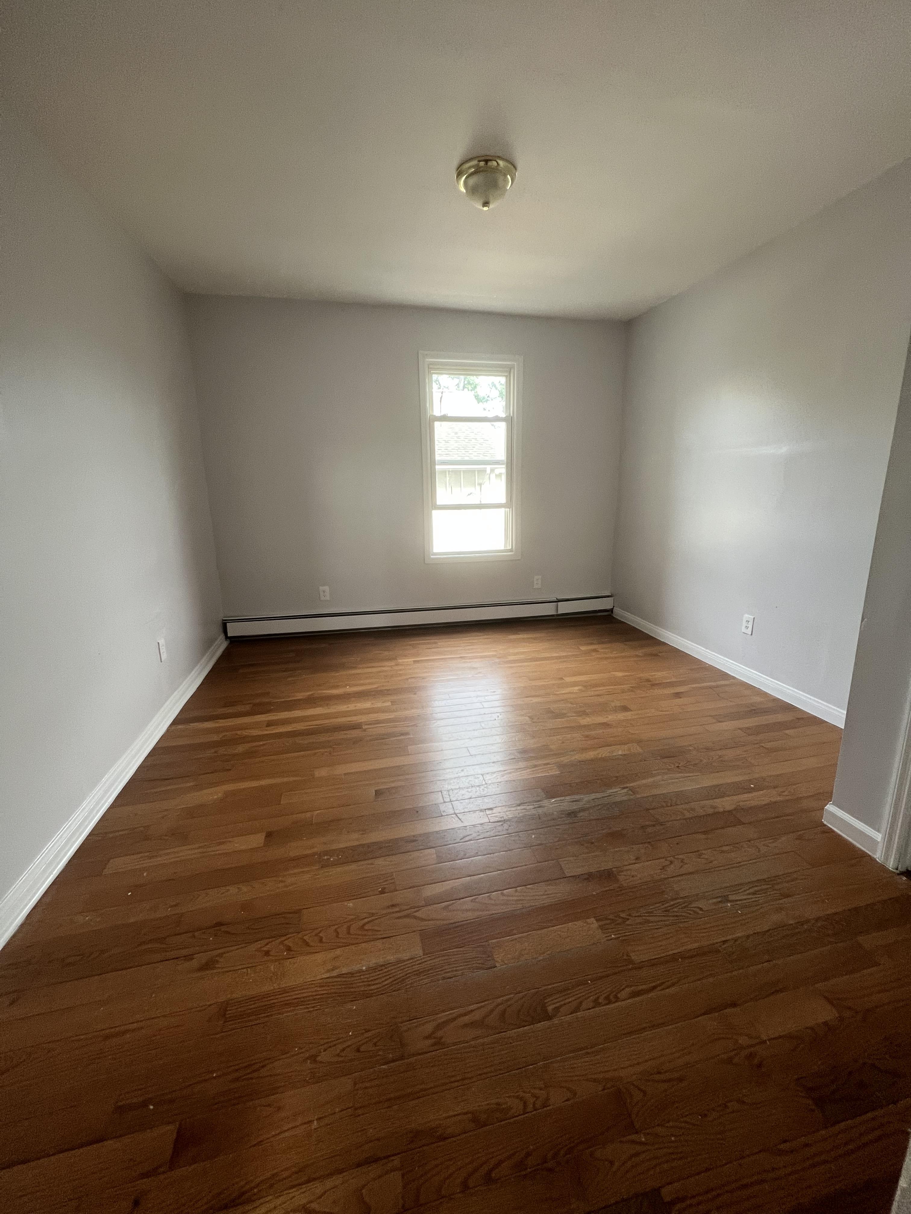 166 Chancellor Ave unit 1BR – photo 1