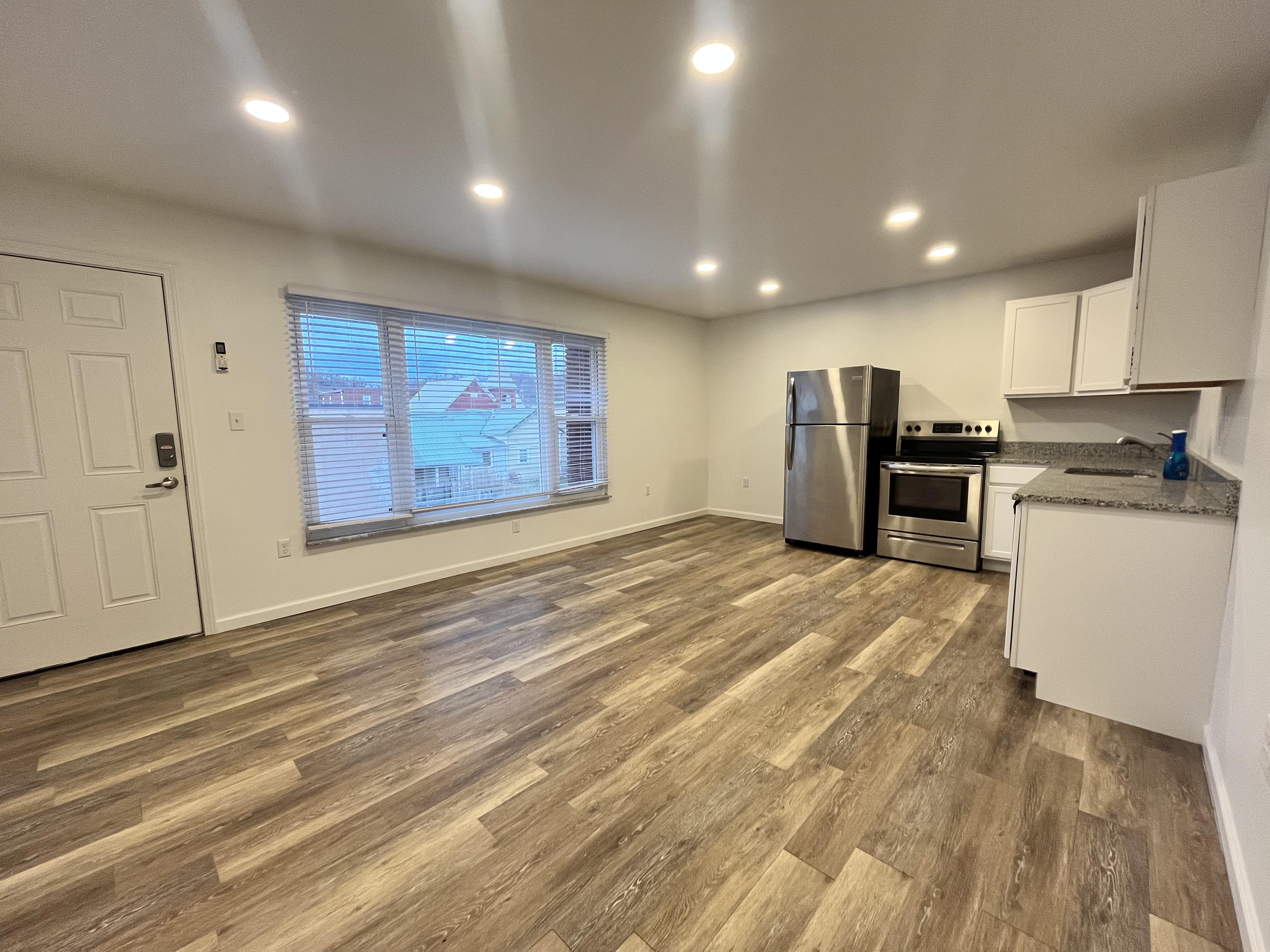 1020 Church St unit 1 – photo 2