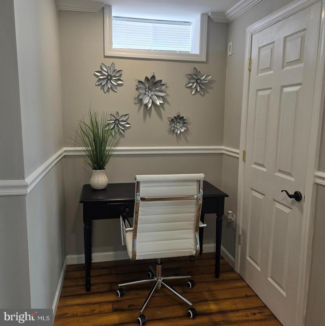 3 Hillfield Ave – photo 4