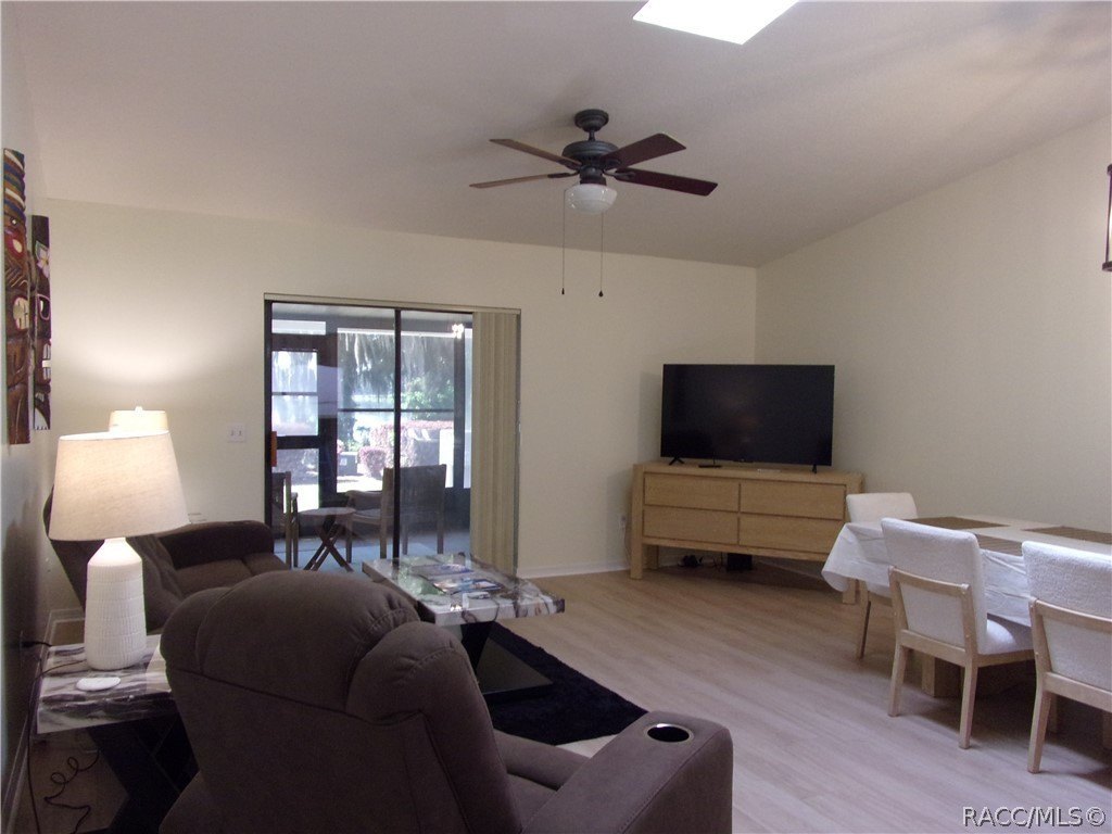 876 Pritchard Island Rd – photo 5