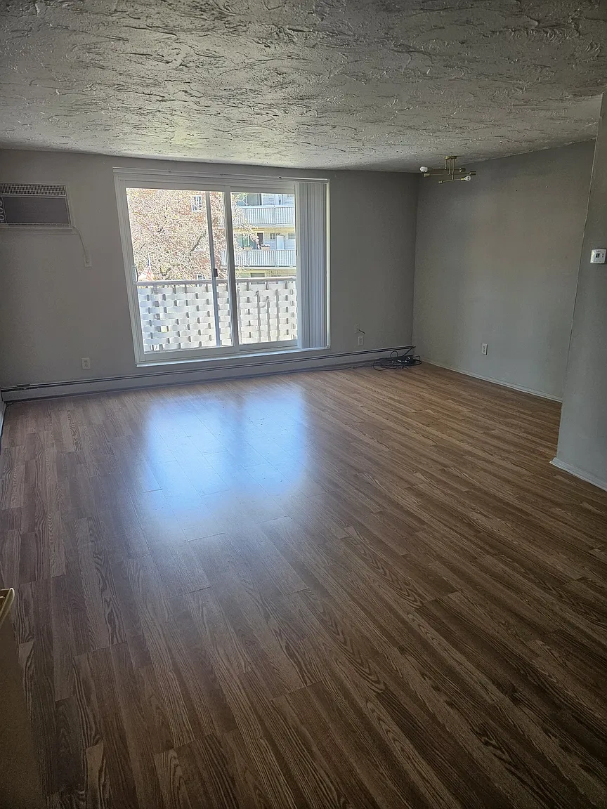 Luther House Apartments – photo 1