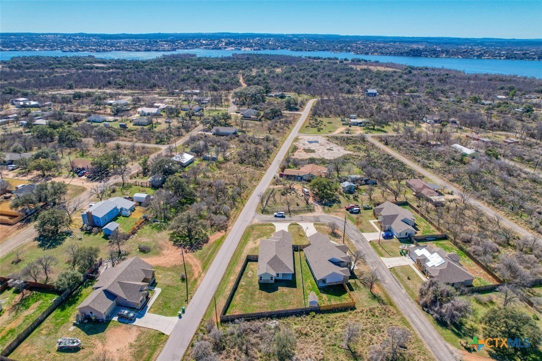 1516 Stonecrest Dr – photo 5