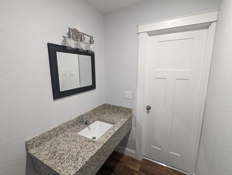 205 Oskaloosa St unit 202 – photo 5
