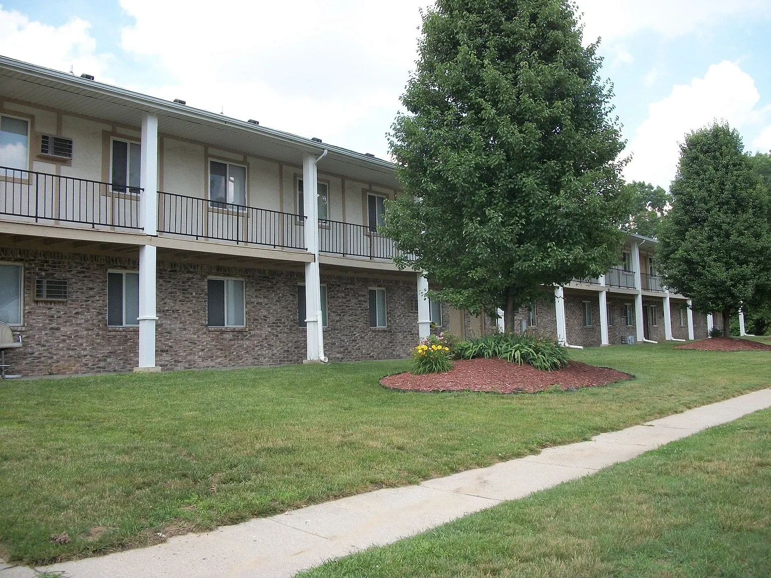 Parkside Apartments – photo 3