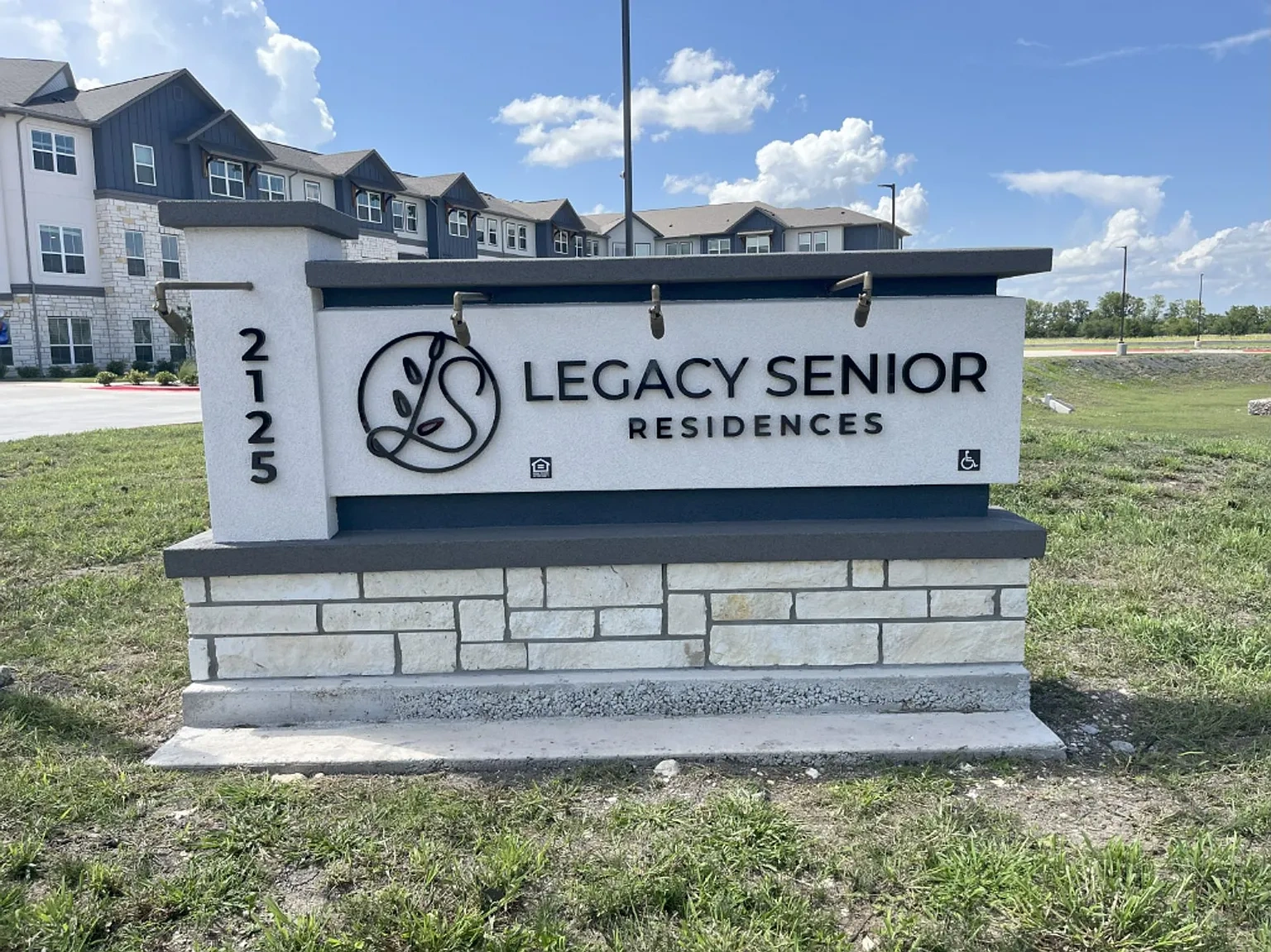 Legacy Lockhart Senior Apartments – photo 2