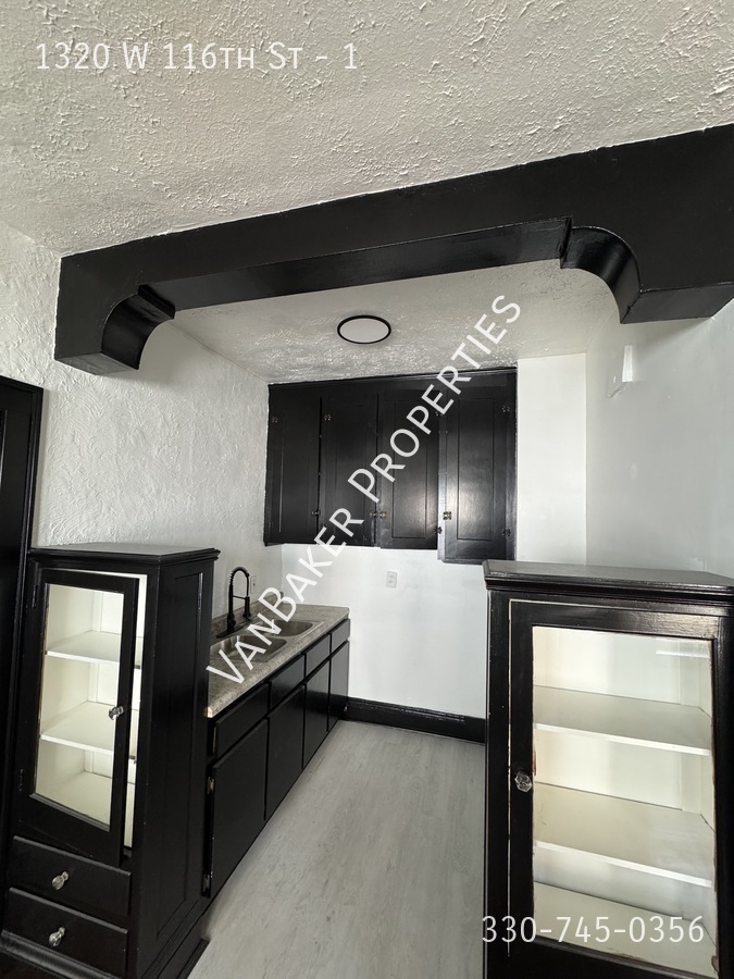 1320 W 116th St – photo 4