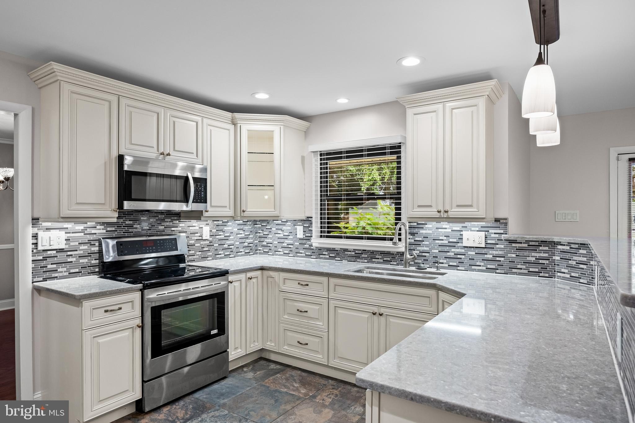 10 Traynor Ln – photo 4