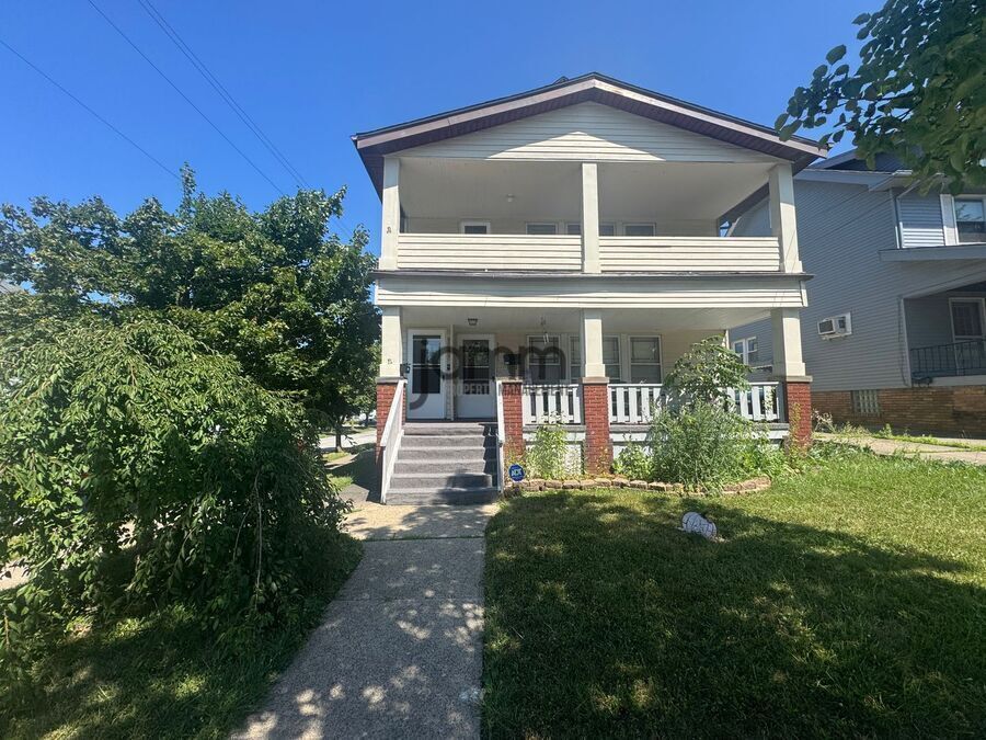 4347 W 49th St – photo 1