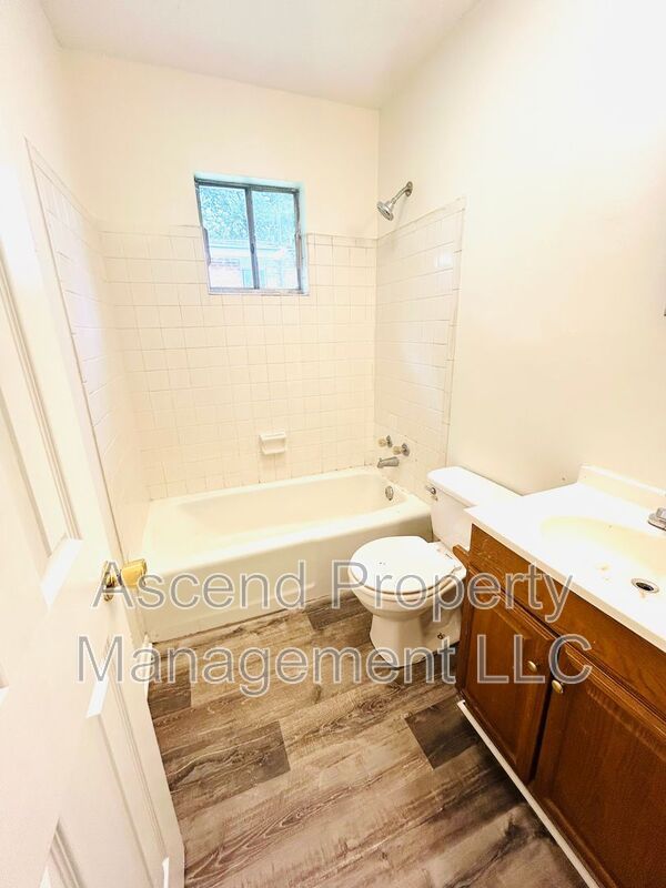 1102 N Hickory St unit A – photo 5