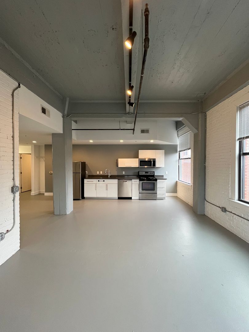 436 First Ave unit 603 – photo 1