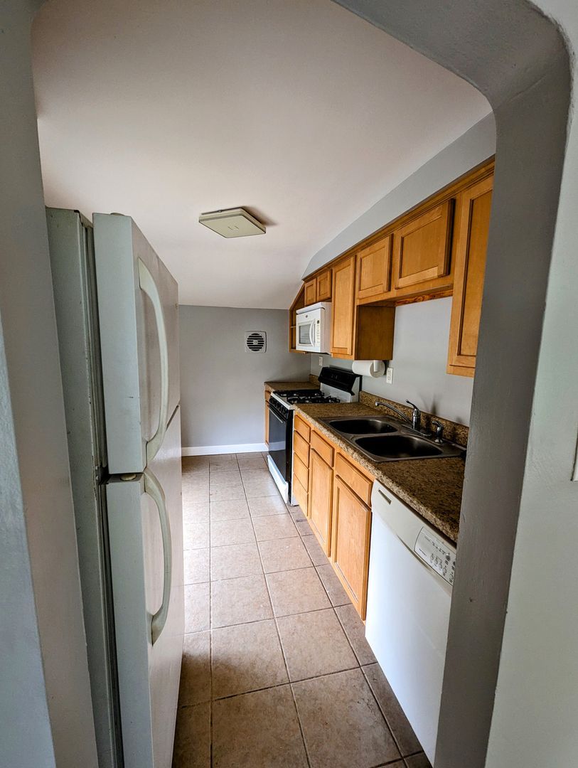 255 Capital Ave unit 259 Capital Avenue – photo 4