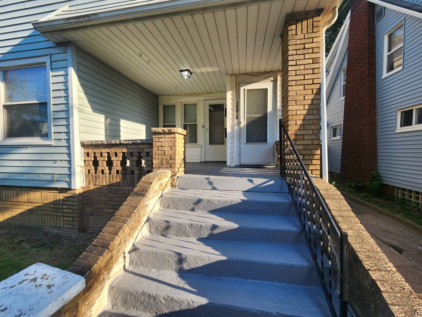 15816 Grovewood Ave unit DN Unit – photo 3