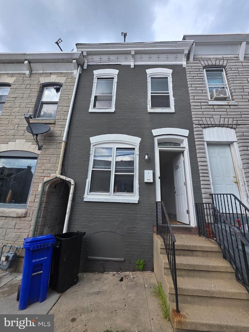 1121 Douglass St – photo 1