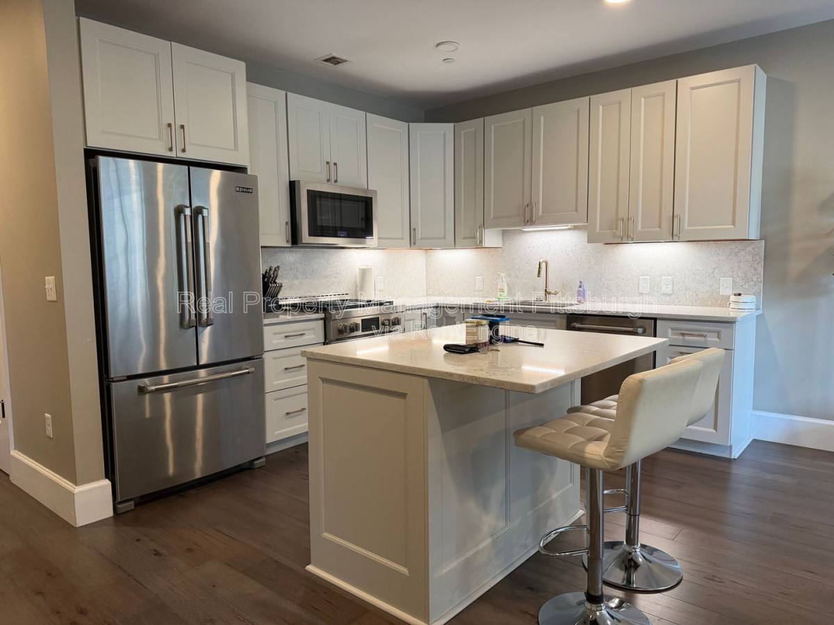 350 Oliver Ave unit 905 – photo 1