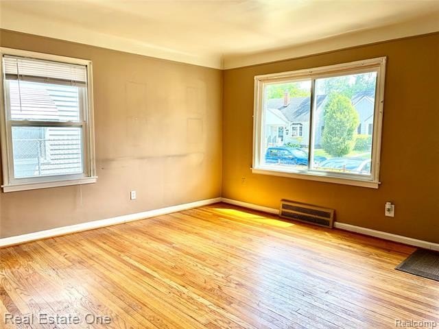 2027 Brockton Ave – photo 5