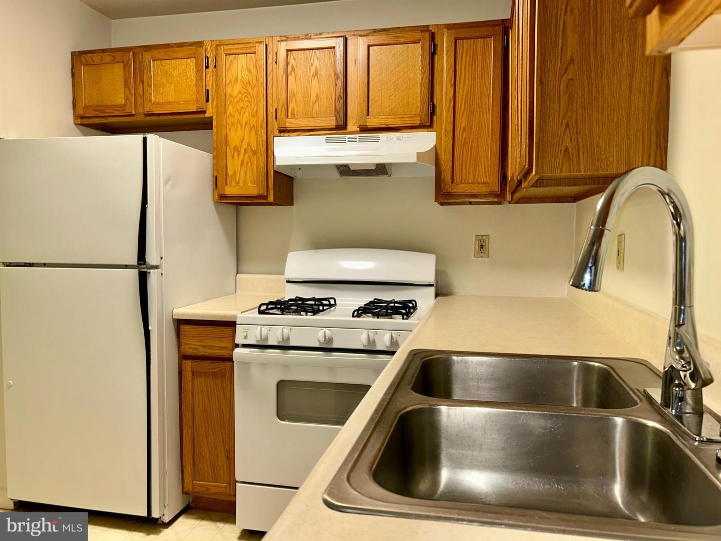 47 Baltimore St unit G – photo 2