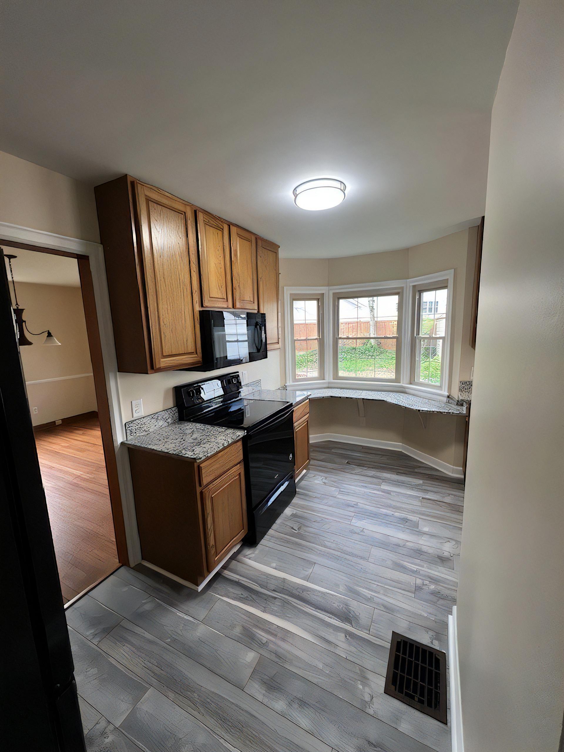 1247 Northwest Blvd – photo 5
