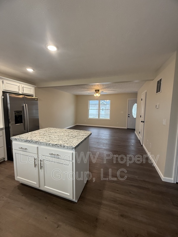 97 Christian Ct – photo 2