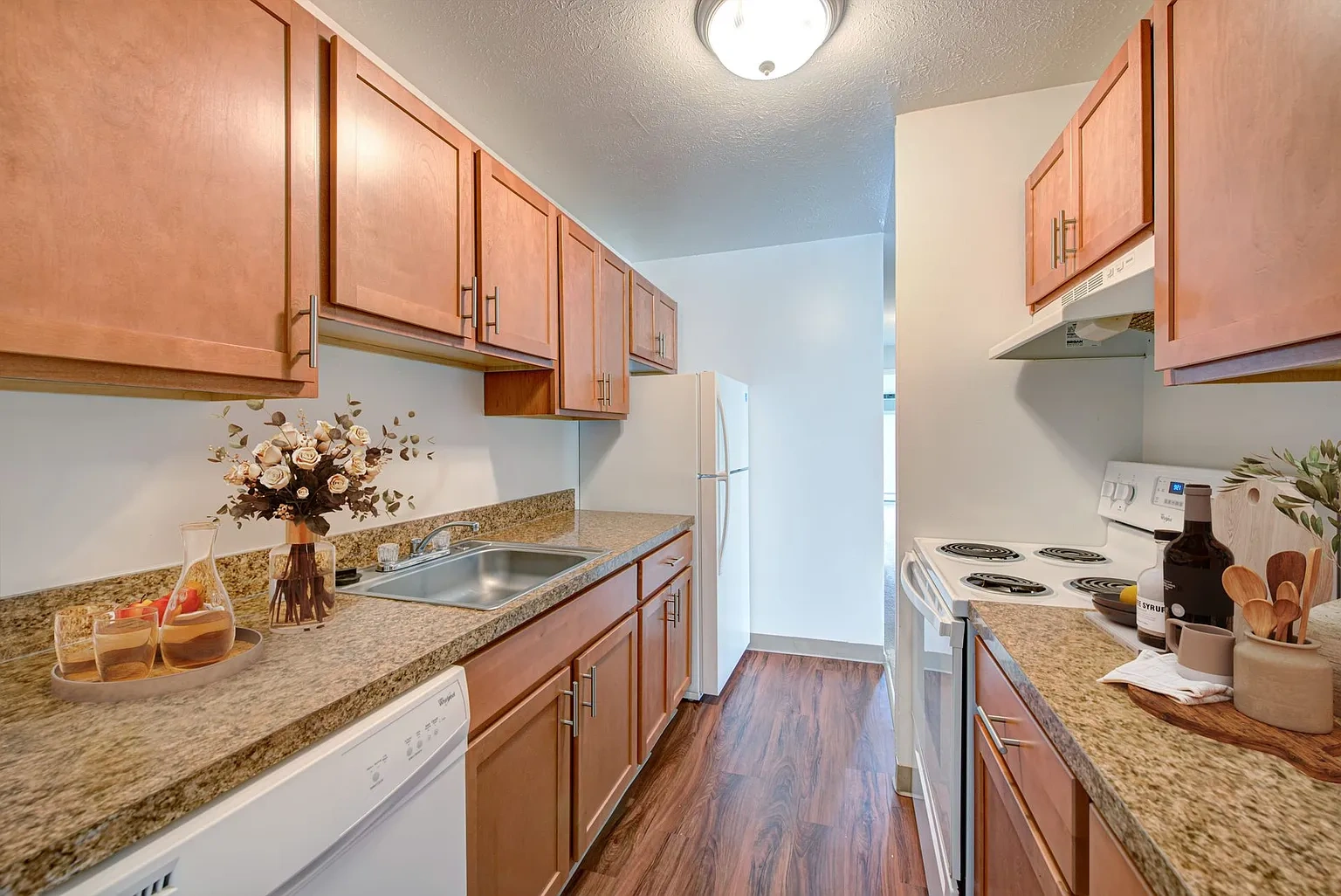 North Church Towers Apartments – photo 3