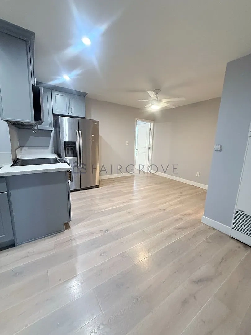 1244 E. 4th Street Apartments – photo 4