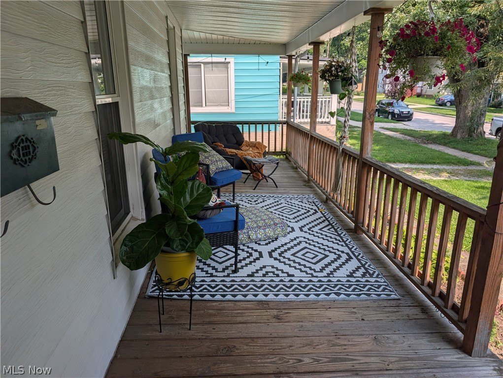 339 Harris St – photo 2