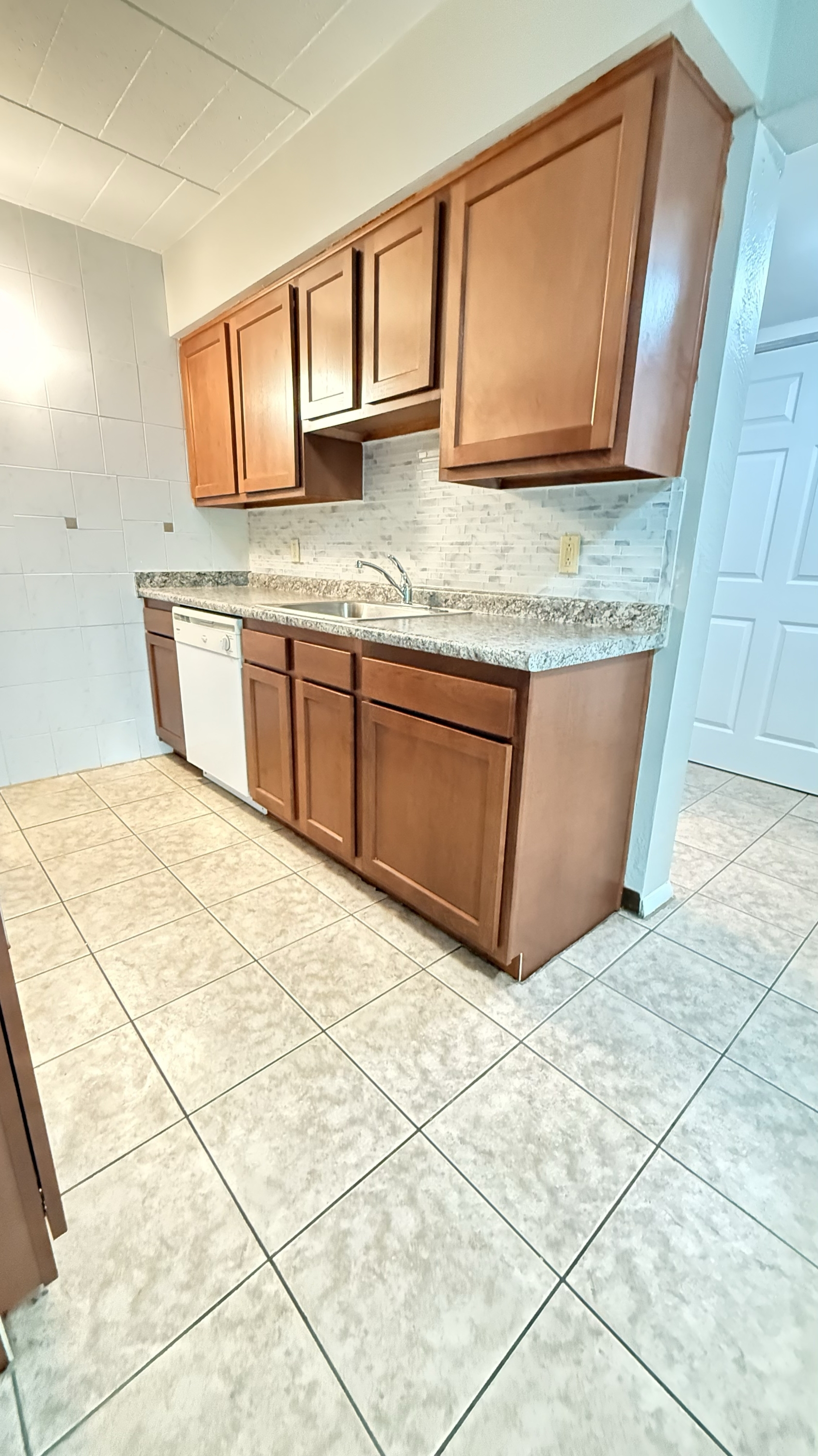 1005 Glass Run Rd unit 1 – photo 4