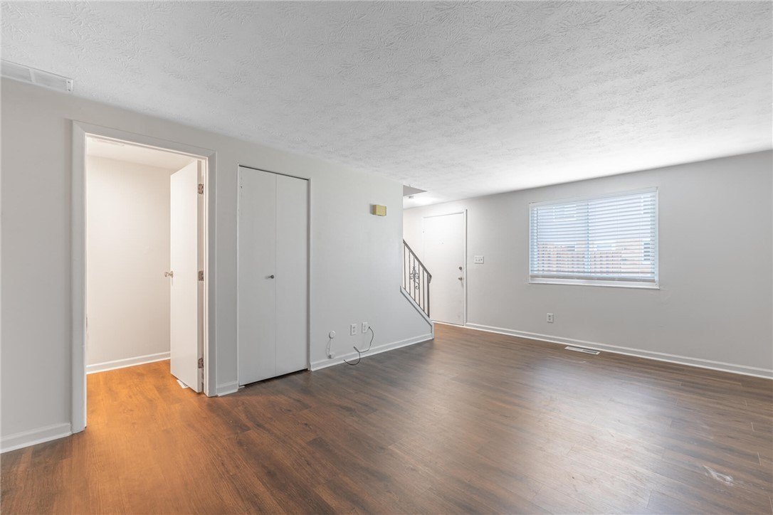 1643 Mars Hill Dr – photo 3