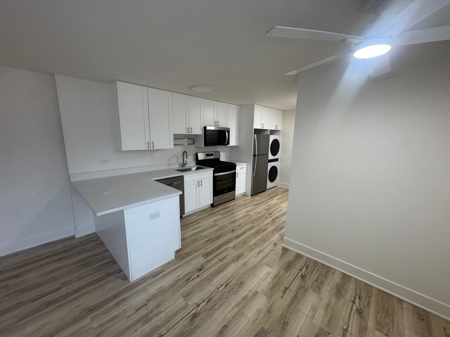 1644 Waukegan Rd unit 46-01 – photo 1