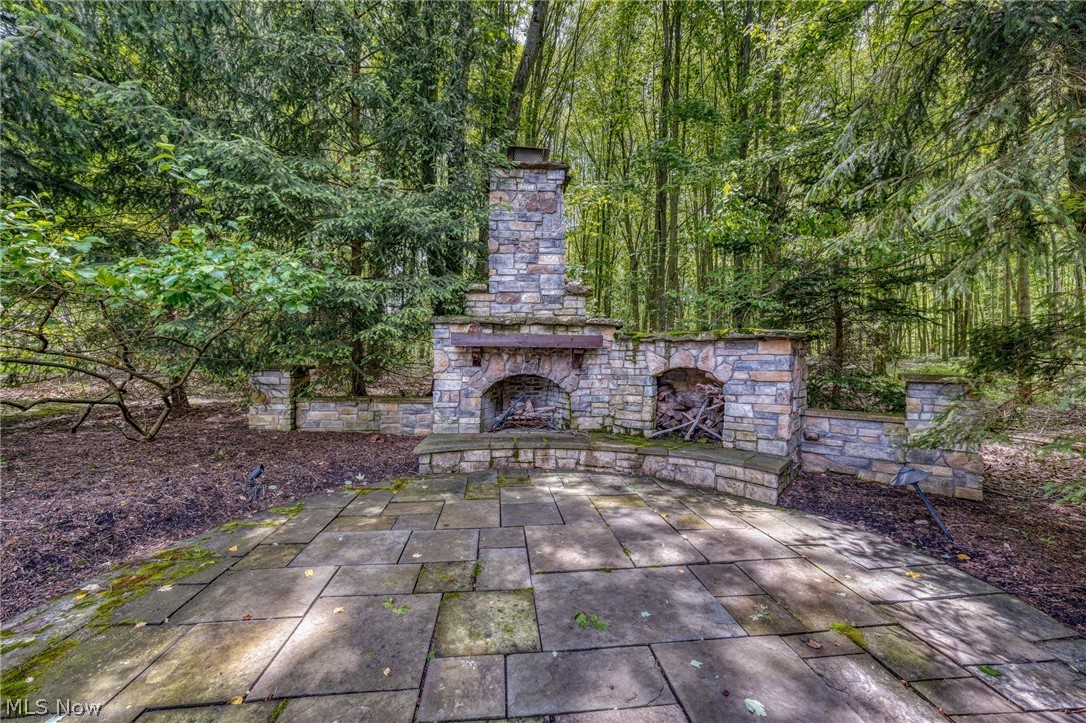 7442 Worlington Dr – photo 2
