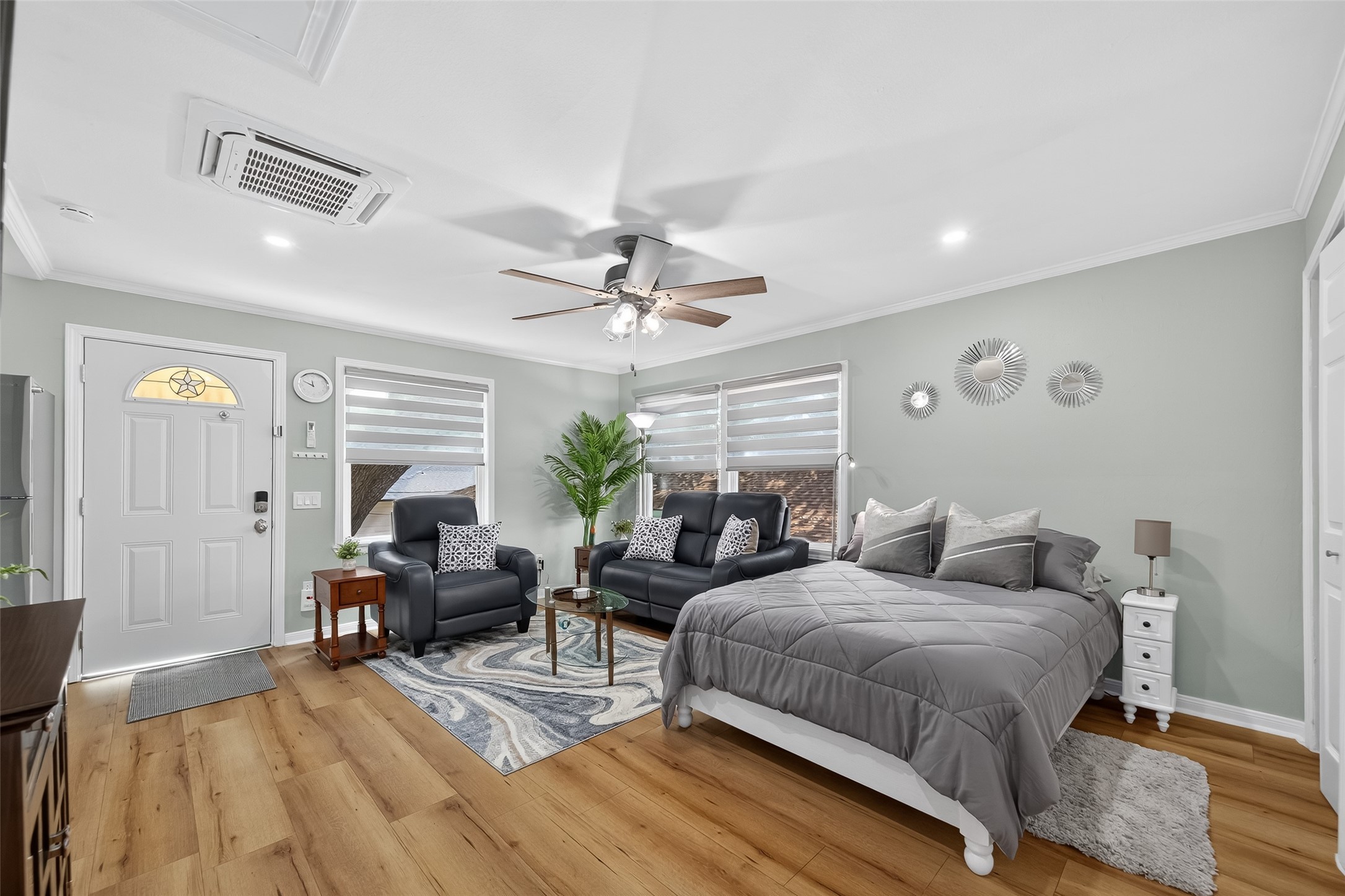 407 Fairbanks St – photo 2