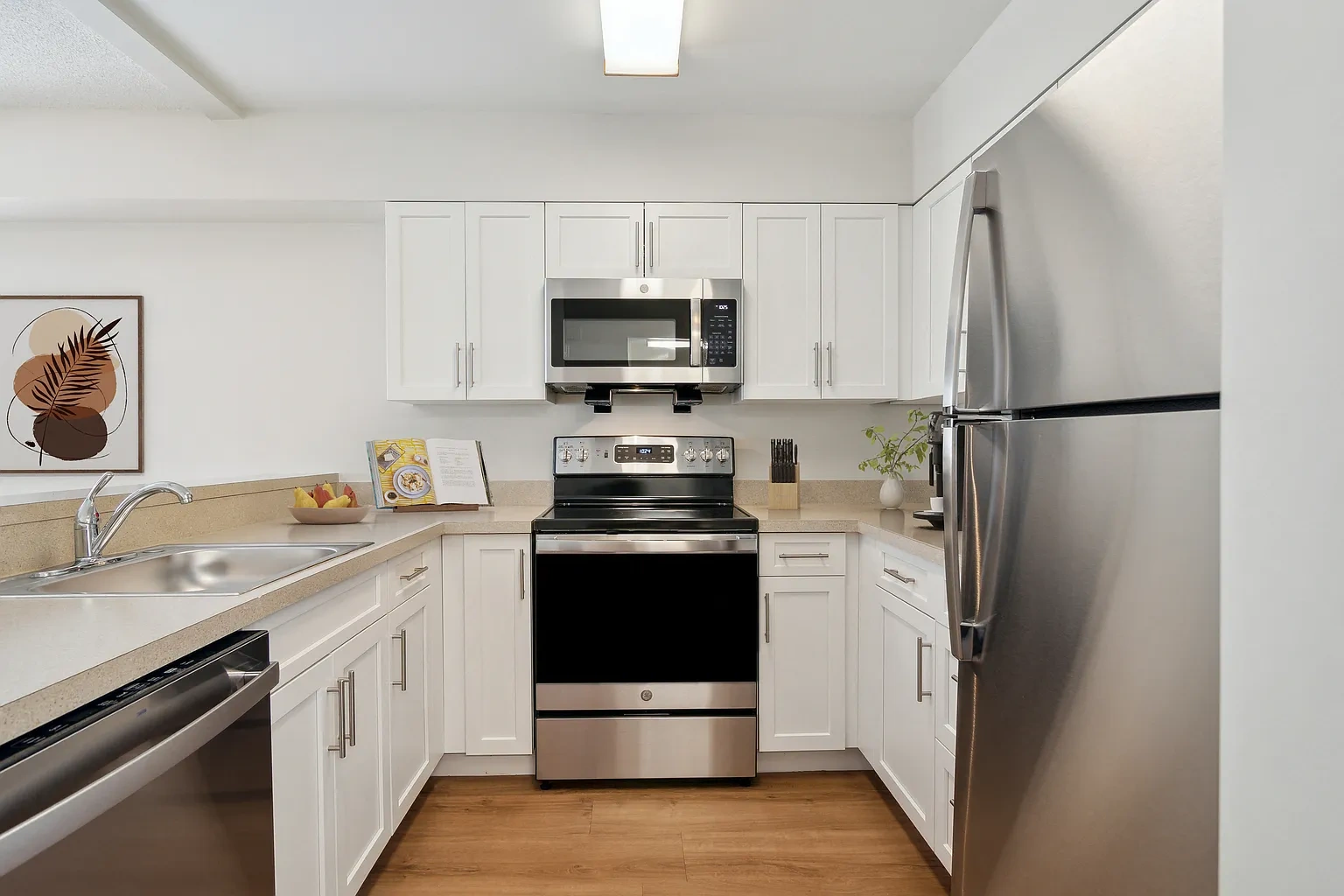 Mariner's Hill Apartments – photo 2