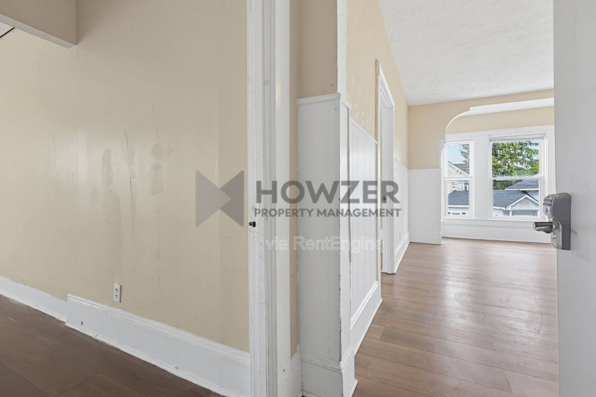 16 Chester Ave unit 16 – photo 3