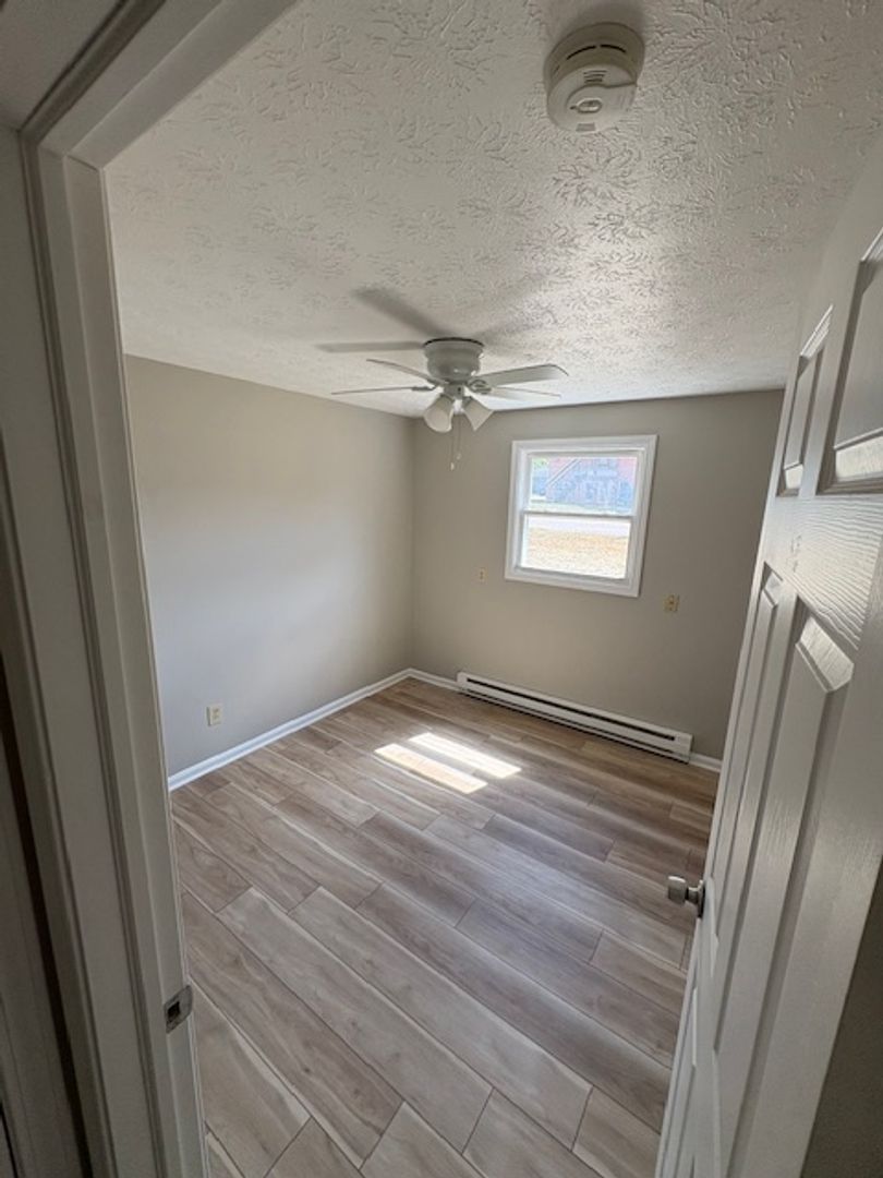 1332 N Chapel St unit 6 – photo 4
