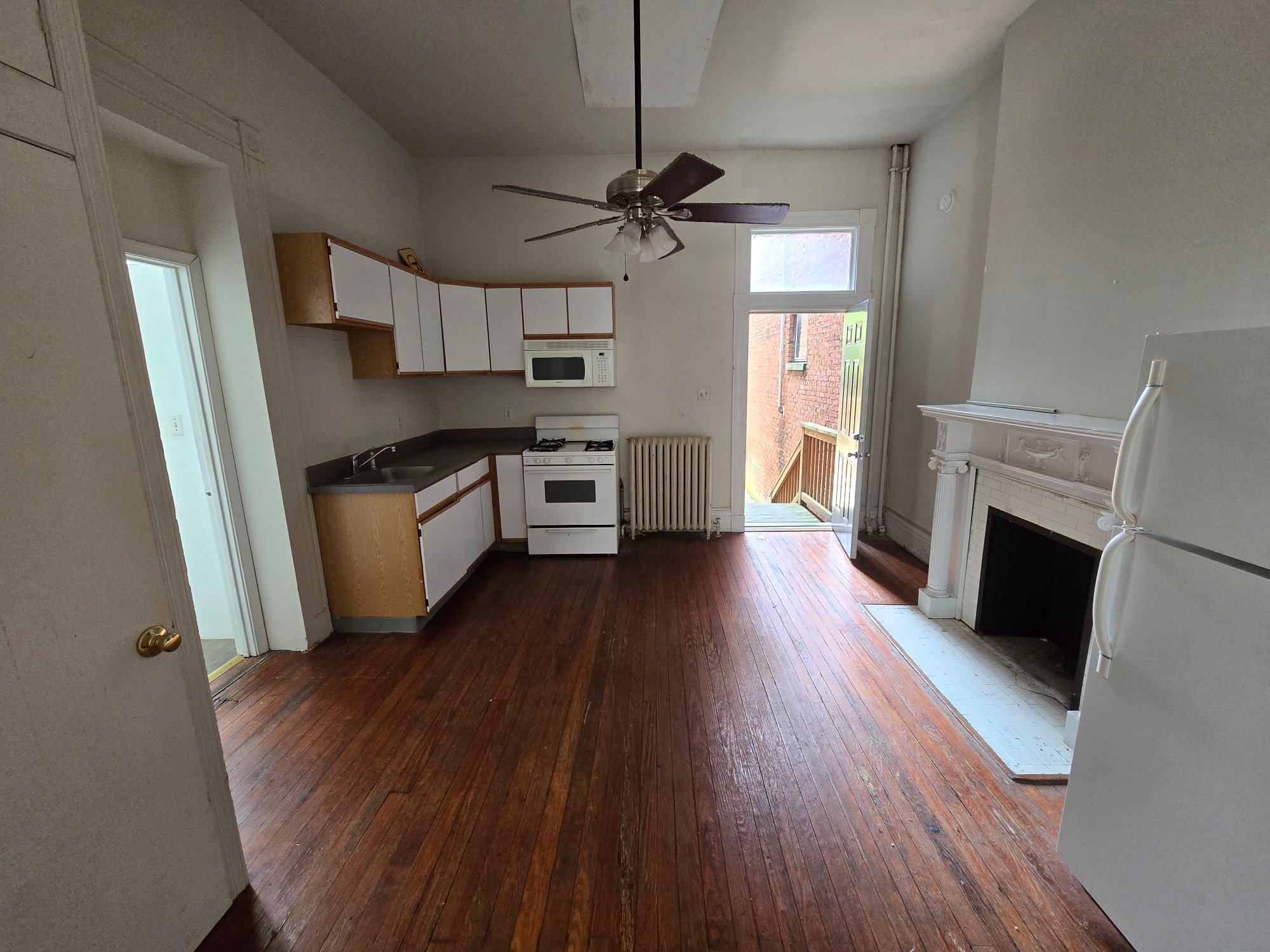 1016 Park Ave unit C – photo 5