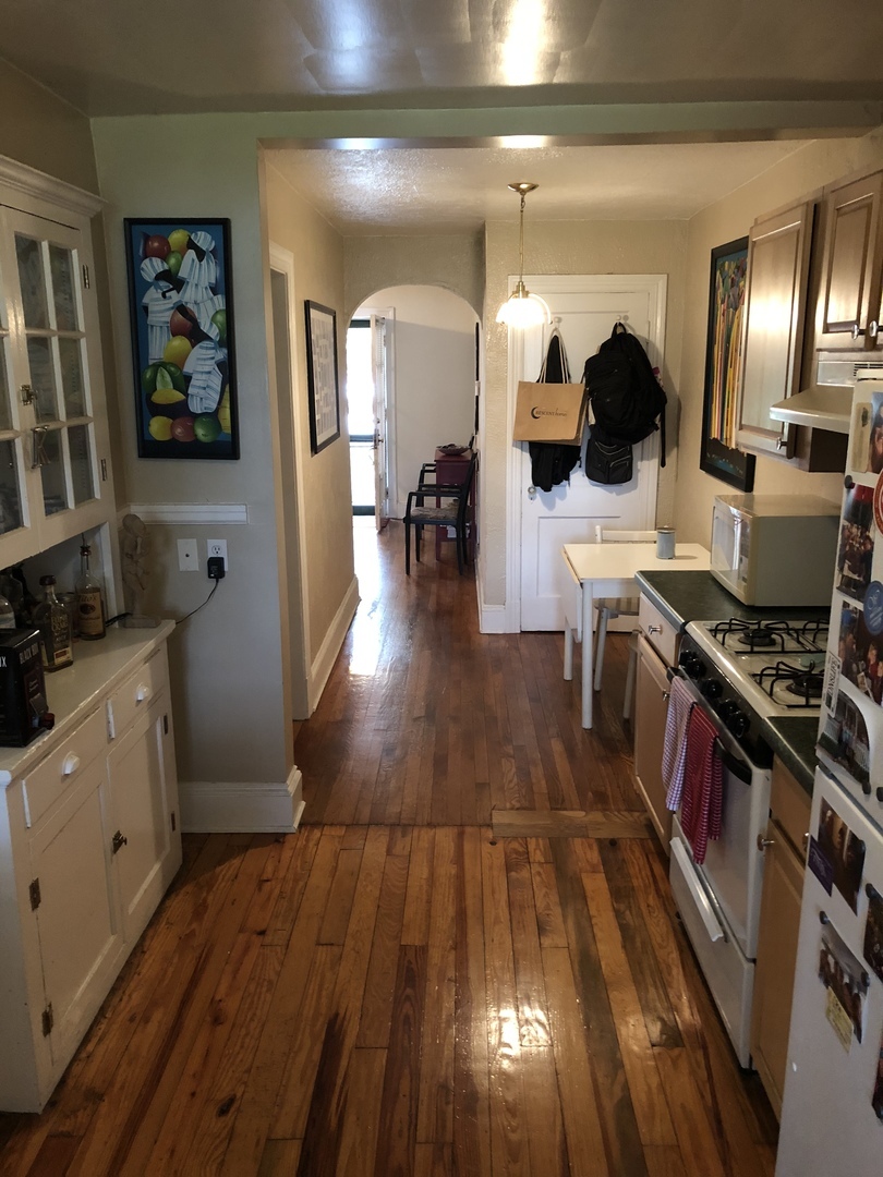 3415 Stuart Ave unit Apt #1st Flr – photo 3
