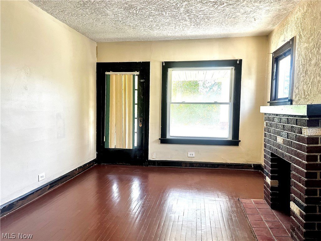 3294 E 105th St #UP – photo 3