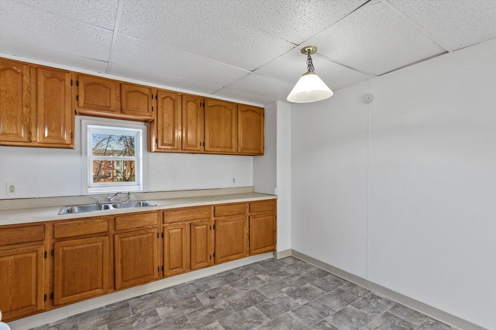 217 W College Ave – photo 3