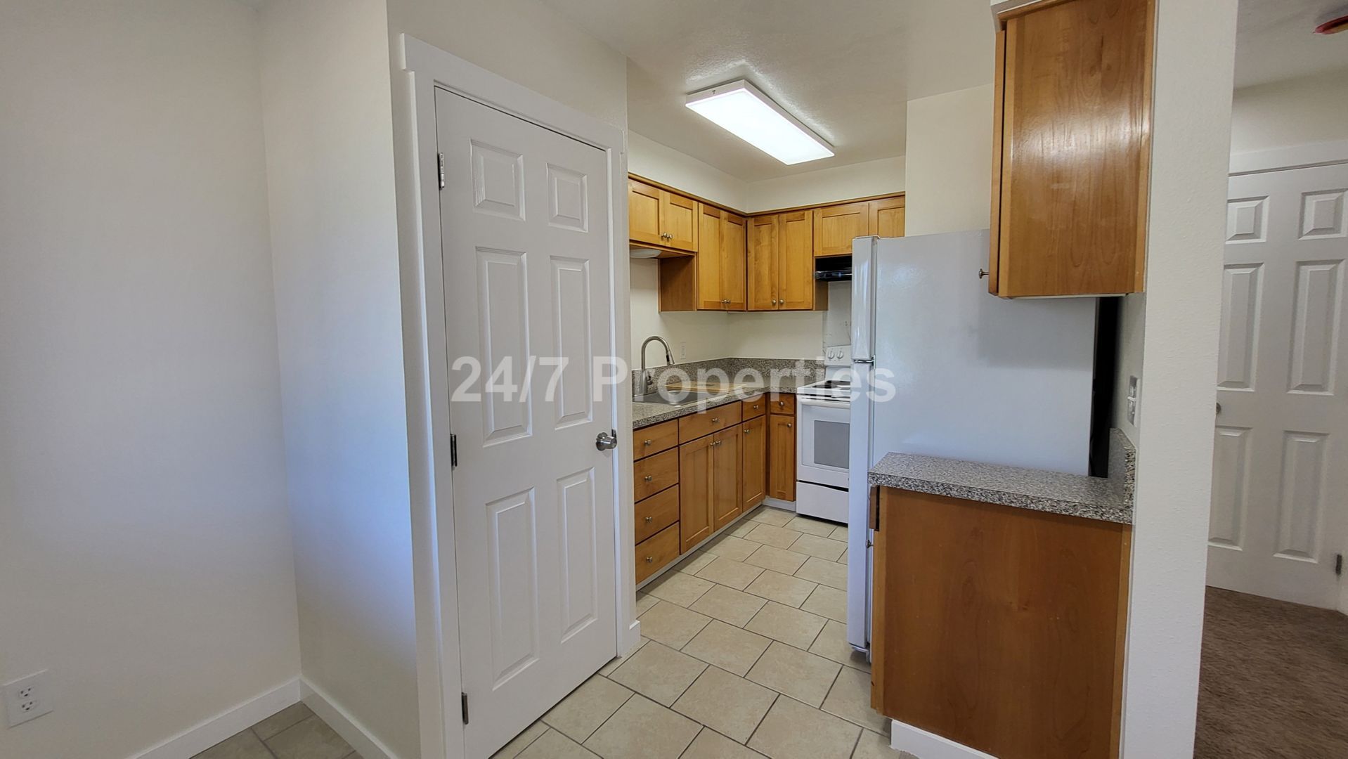39470 Gary St unit Unit 9 – photo 5