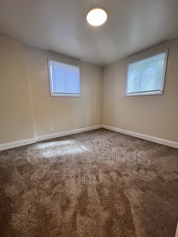 2110 Phaup St unit A – photo 5