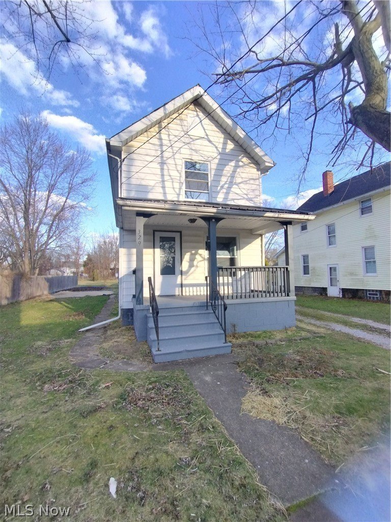 329 Charles Ave SE – photo 1