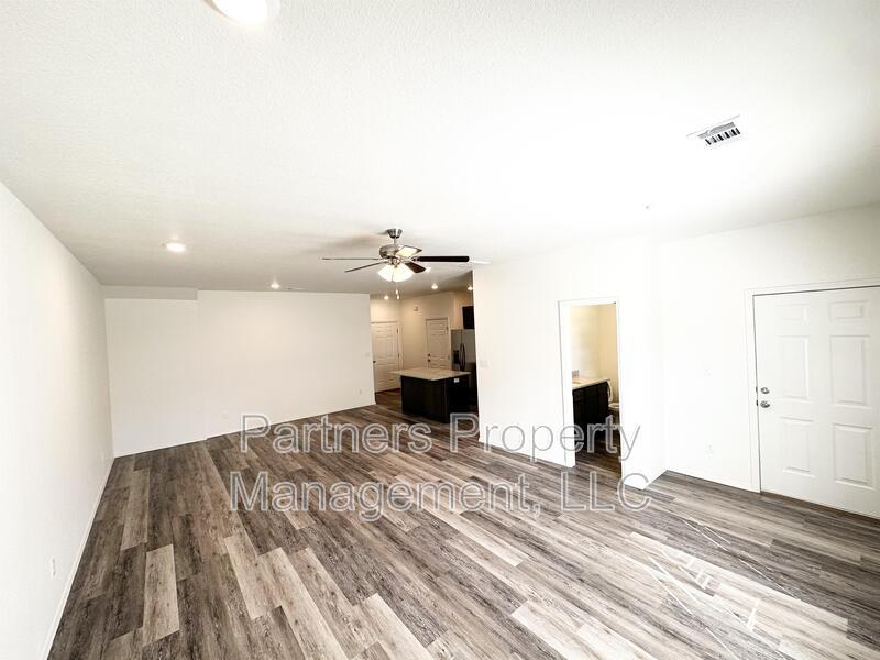 875 S Amarillo Ave unit 2 – photo 3