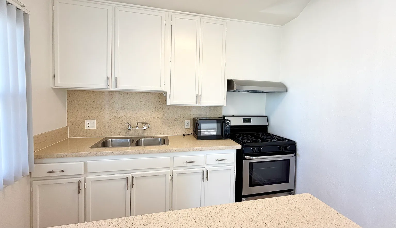 2nd Street Apartments – photo 3