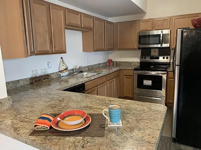 Sunnyside Apartments – photo 5