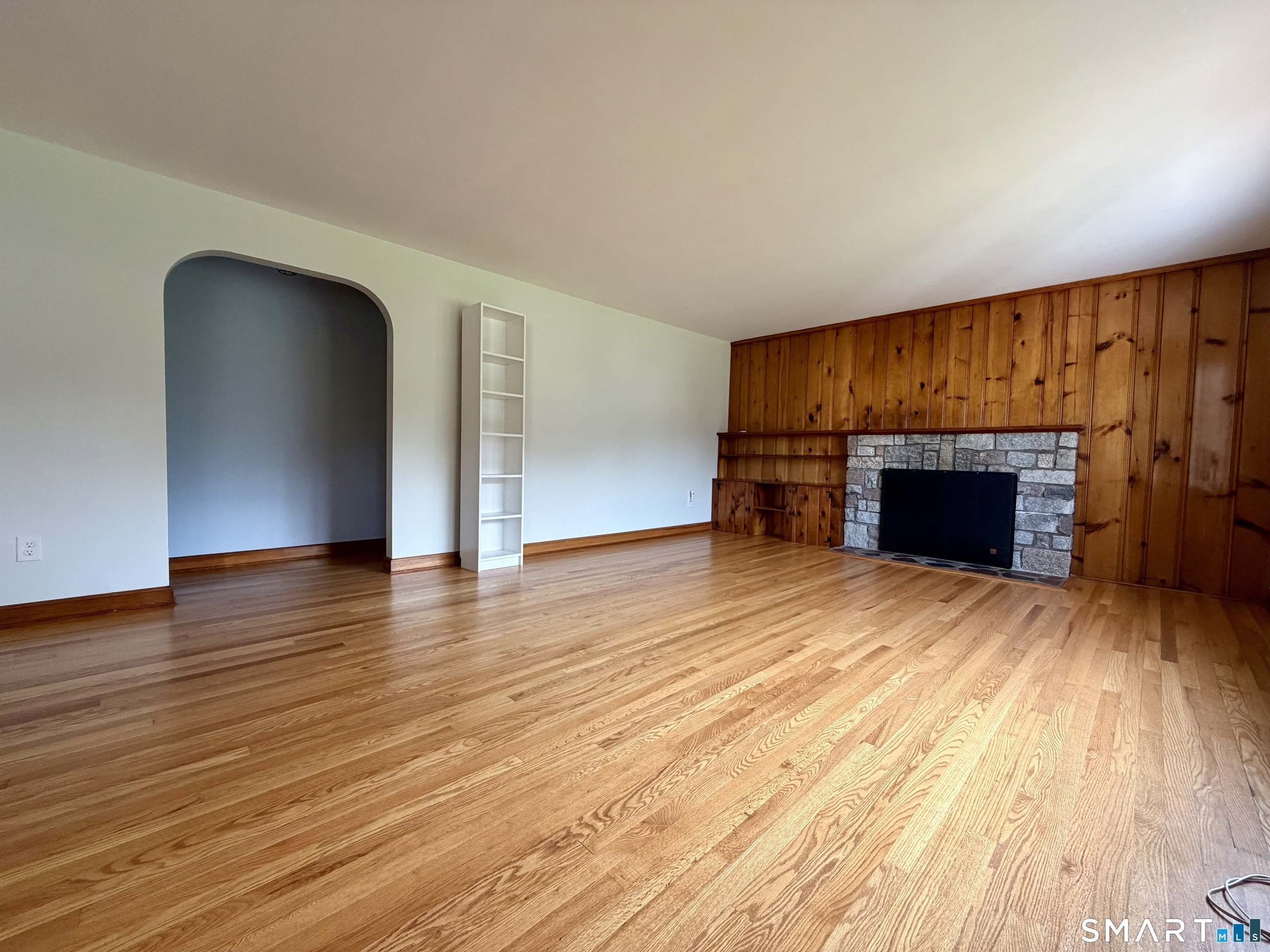 110 Collett St – photo 2