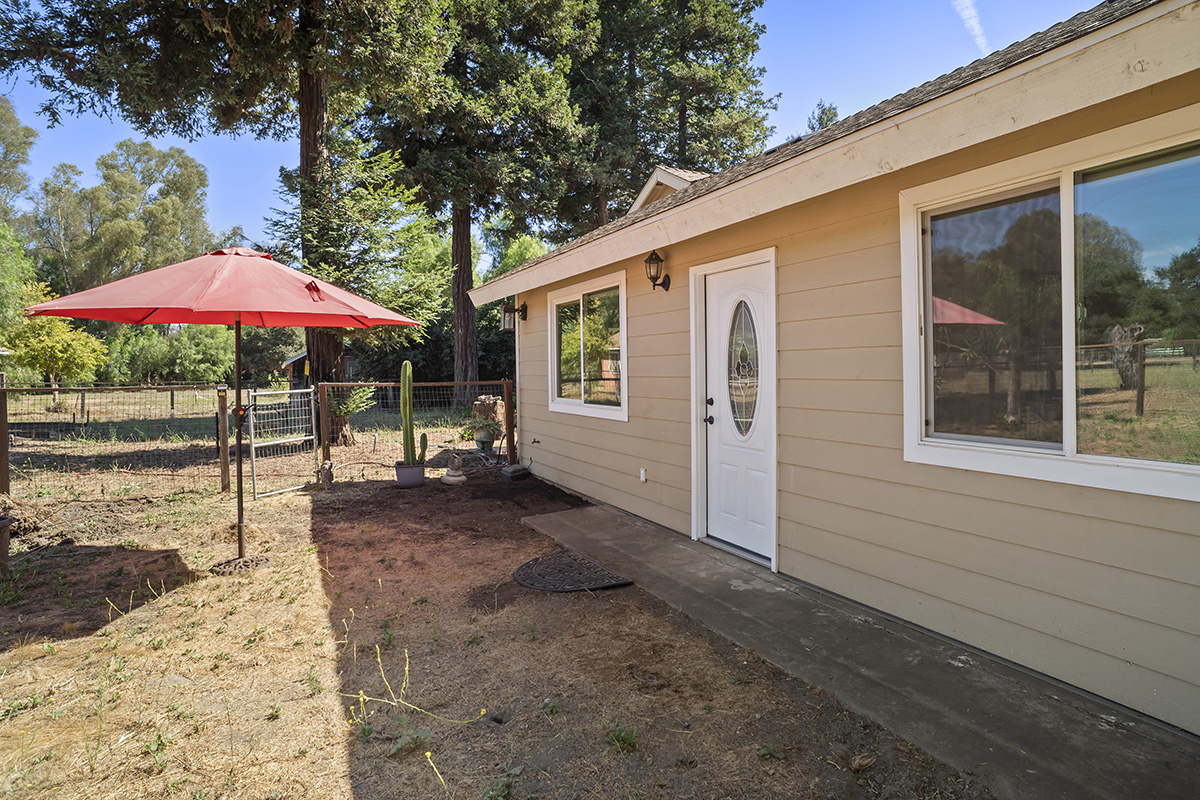 2629 N Twin Oaks Valley Rd – photo 3
