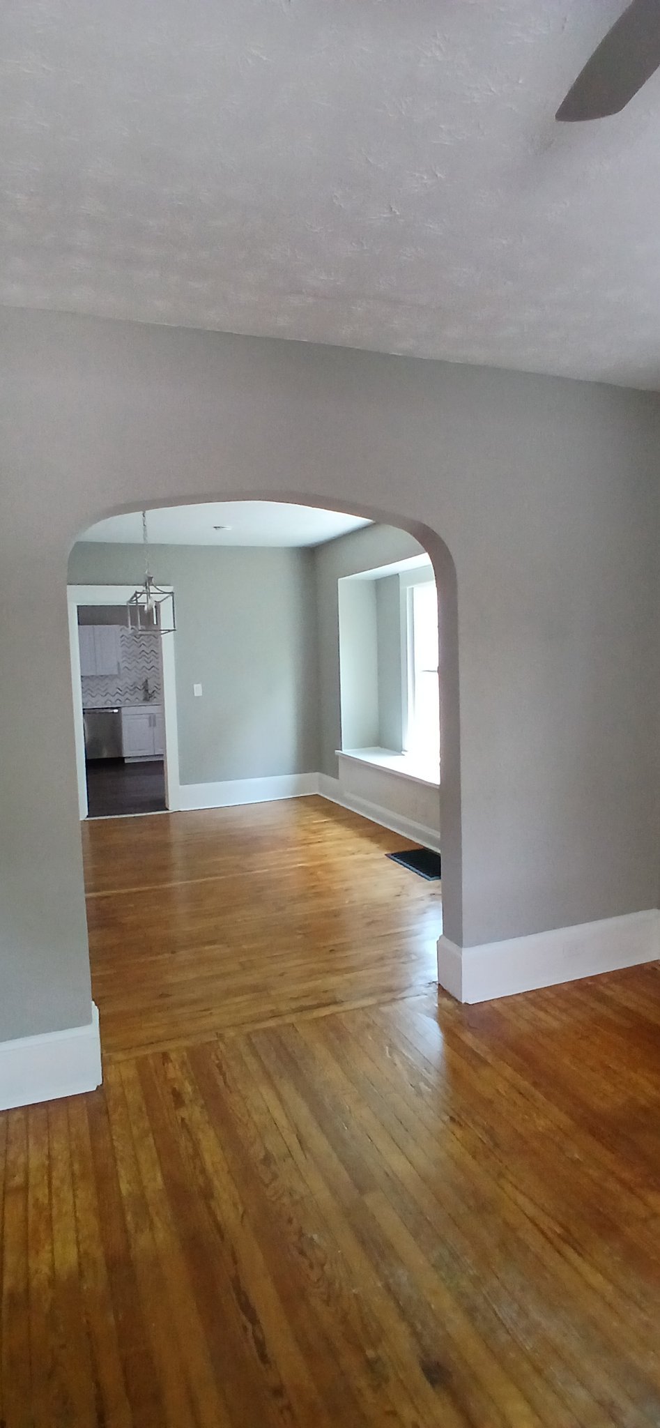 4210 Robert Ave unit Downstairs – photo 4