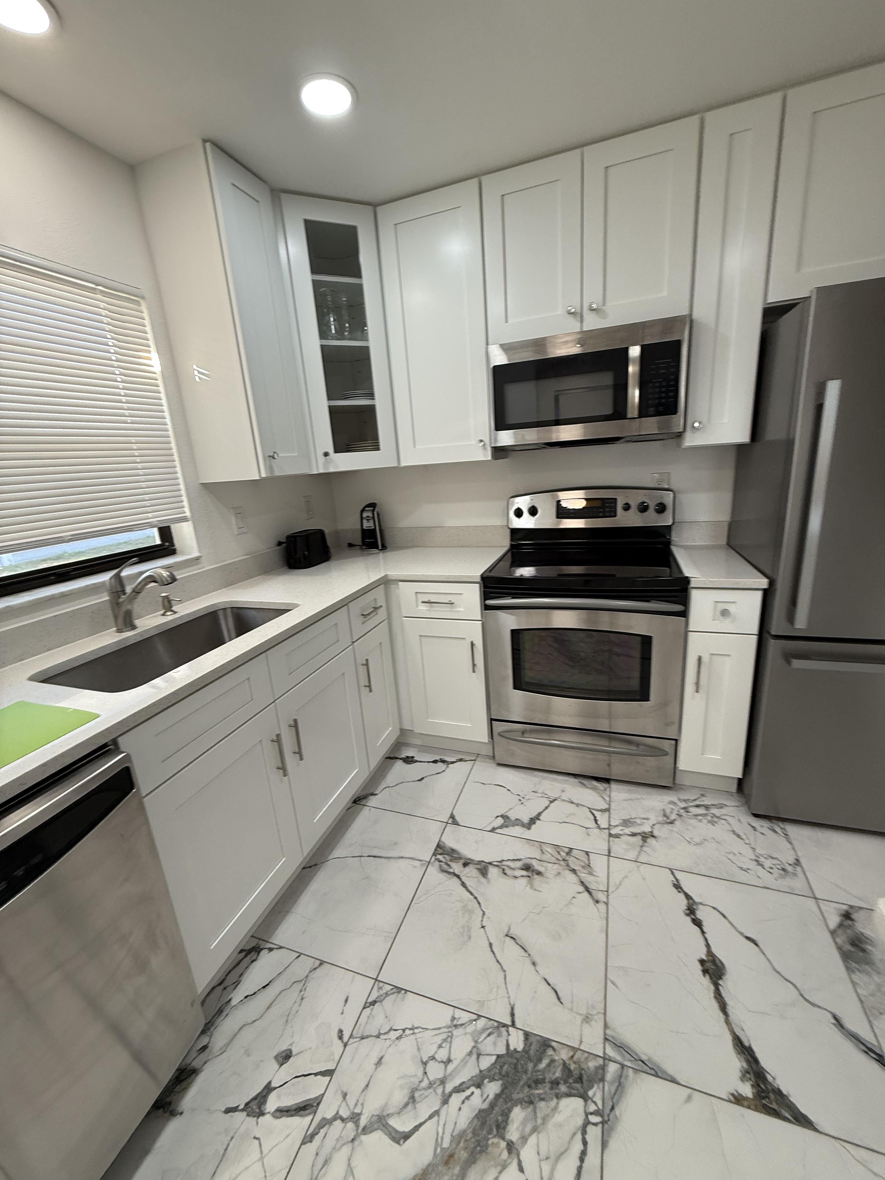 188 Boundary Blvd unit B – photo 2