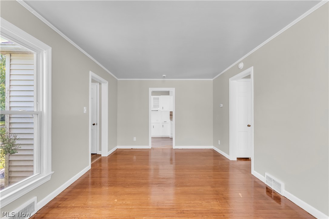 21106 Gardenview Dr – photo 4