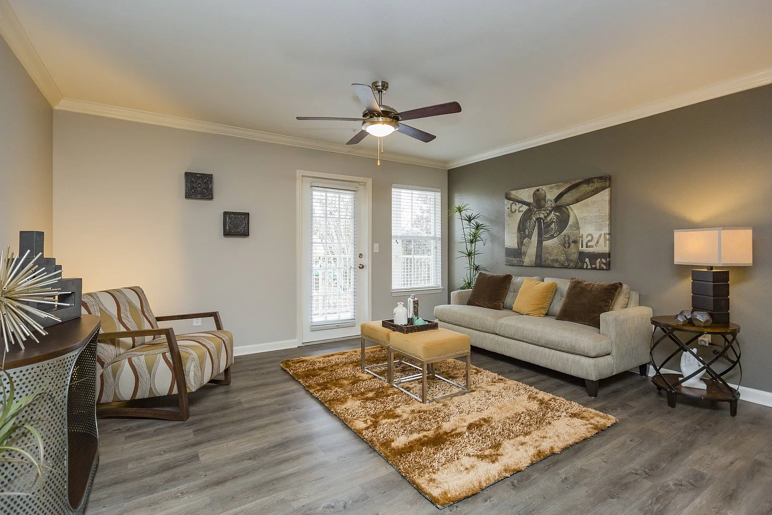 Stoneridge Farms Apartments – photo 1